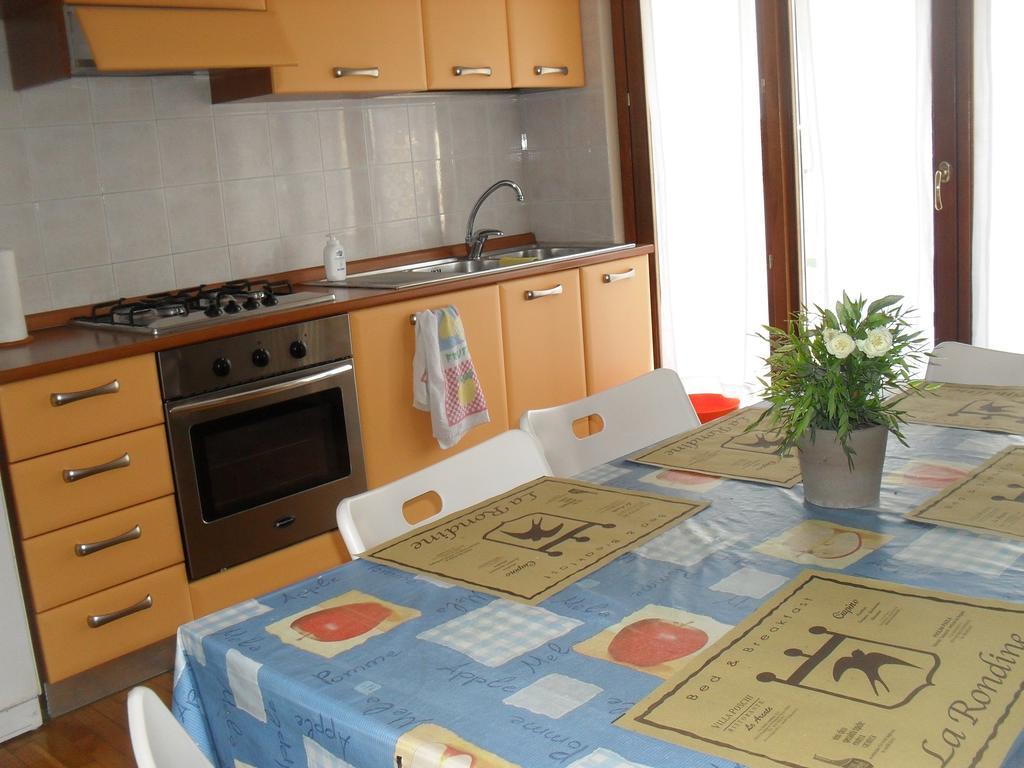 La Rondine Appartement Lucca Kamer foto