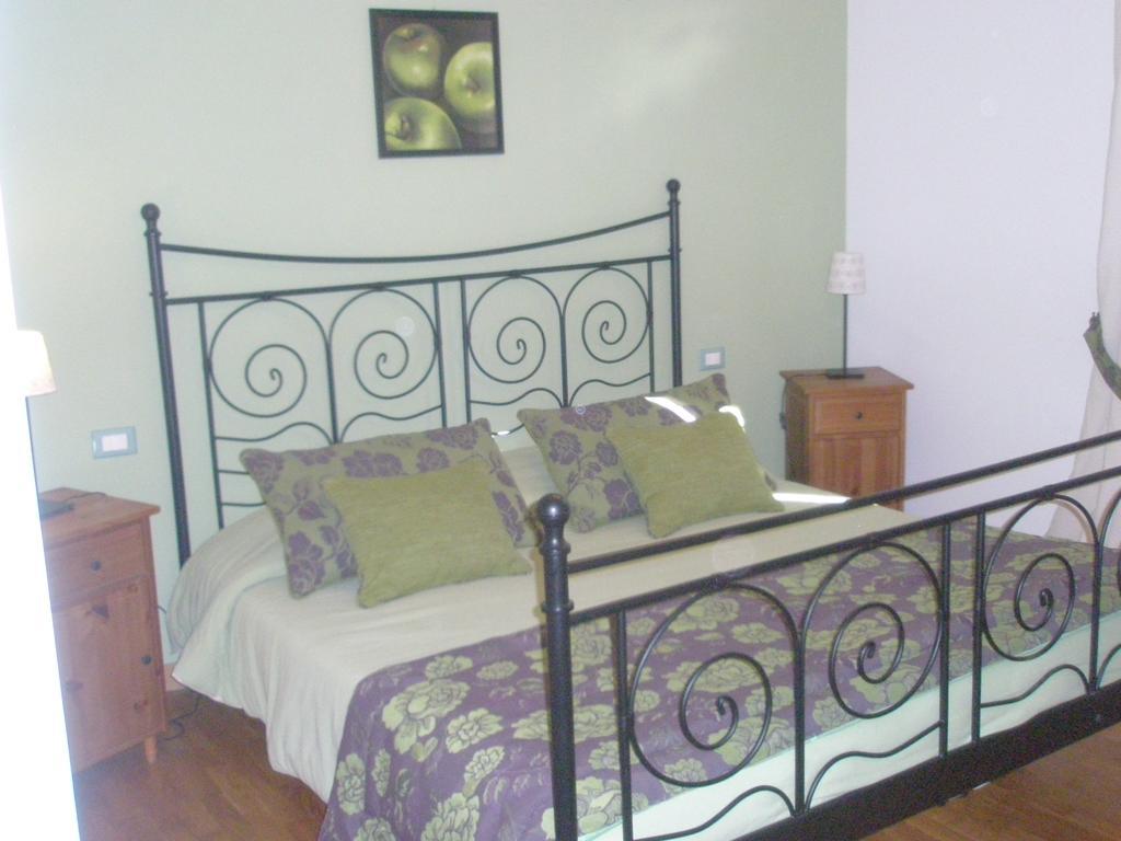 La Rondine Appartement Lucca Kamer foto
